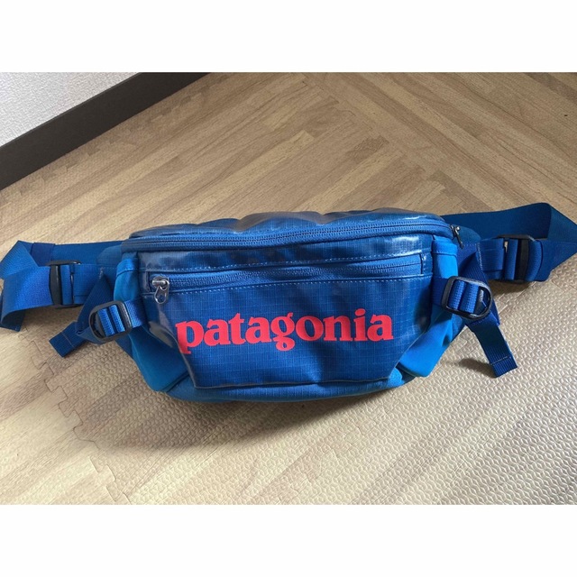 patagonia Black Hole  ウエストバッグ ボディーバッグ