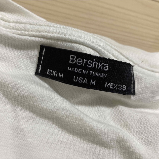 Bershka(ベルシュカ)のBershka／トップス メンズのトップス(Tシャツ/カットソー(半袖/袖なし))の商品写真