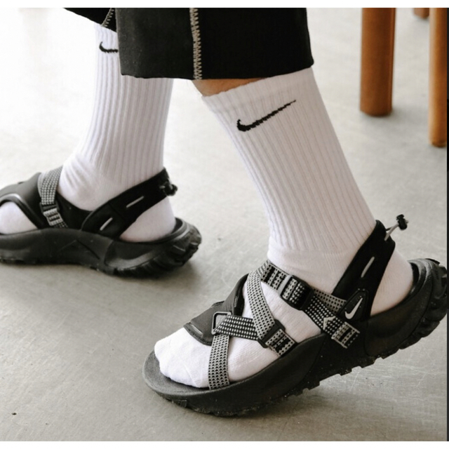 NIKE ナイキ 新品未使用　スニーカー SANDAL メンズスポーツサンダル