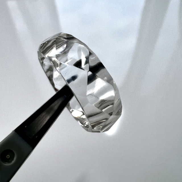 ハイクオリティ　職人手作り　ガネーシュヒマール産　くり抜きリング　4 レディースのアクセサリー(リング(指輪))の商品写真