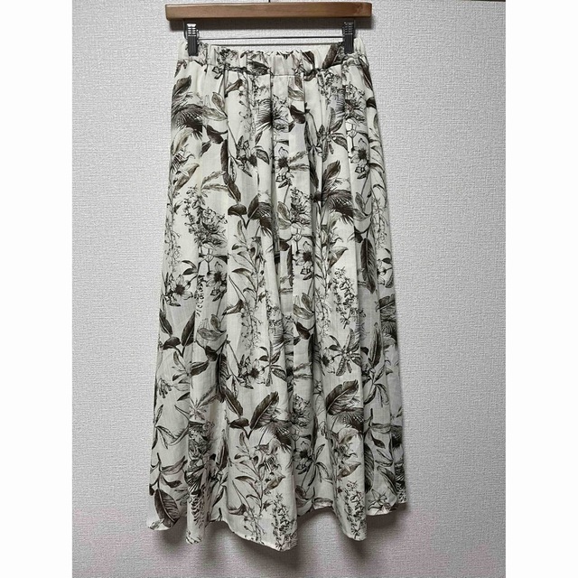 Intimite アンティミテbotanical tuck skirt の通販 by itsuki｜ラクマ