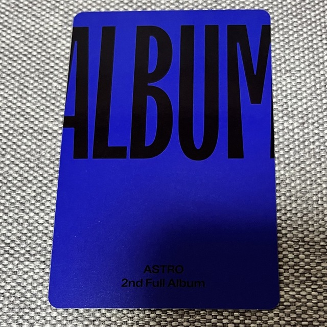 ASTRO(アストロ)のASTRO アストロ　MOONBIN ムンビン　トレカ エンタメ/ホビーのCD(K-POP/アジア)の商品写真