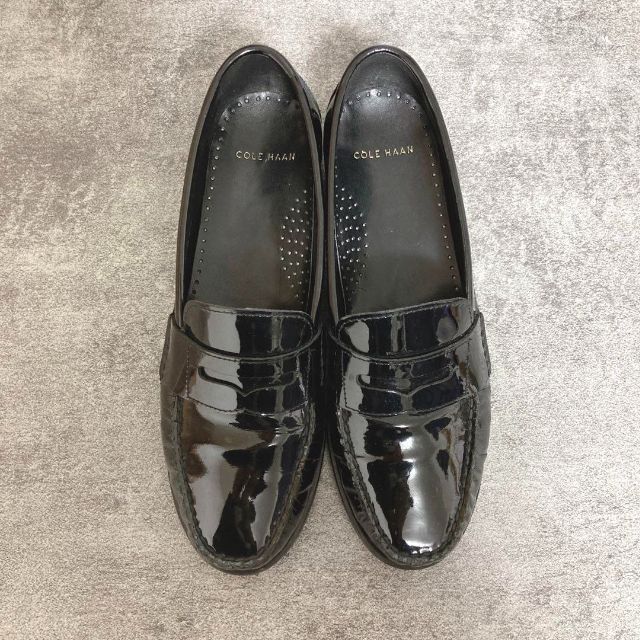 美品 COLE HAAN コールハーン 22.5 コインローファー エナメルローファー/革靴