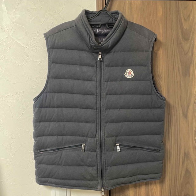 MONCLER(モンクレール)のモンクレール  GERARD ジェラール　ダウンベスト メンズのジャケット/アウター(ダウンベスト)の商品写真