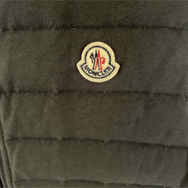 MONCLER(モンクレール)のモンクレール  GERARD ジェラール　ダウンベスト メンズのジャケット/アウター(ダウンベスト)の商品写真