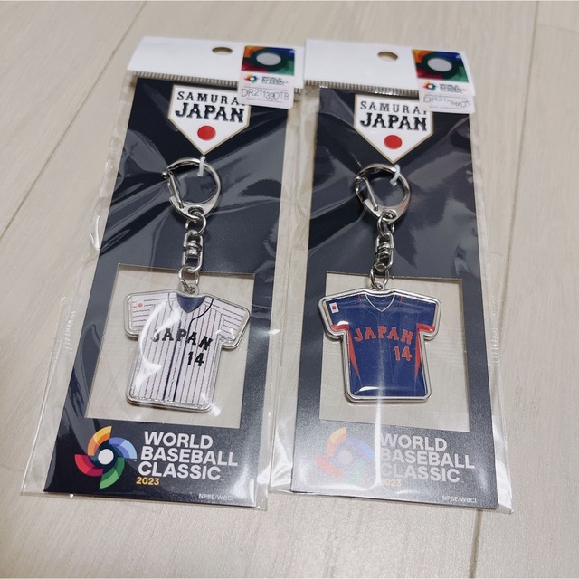 新品未開封　WBC 2023 侍JAPAN チャンピオンTシャツとキーホルダー