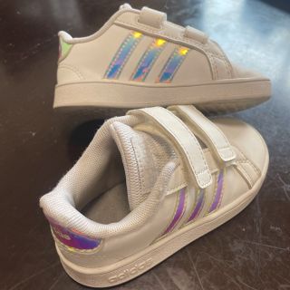 アディダス(adidas)のadidas kids シューズ　(スニーカー)