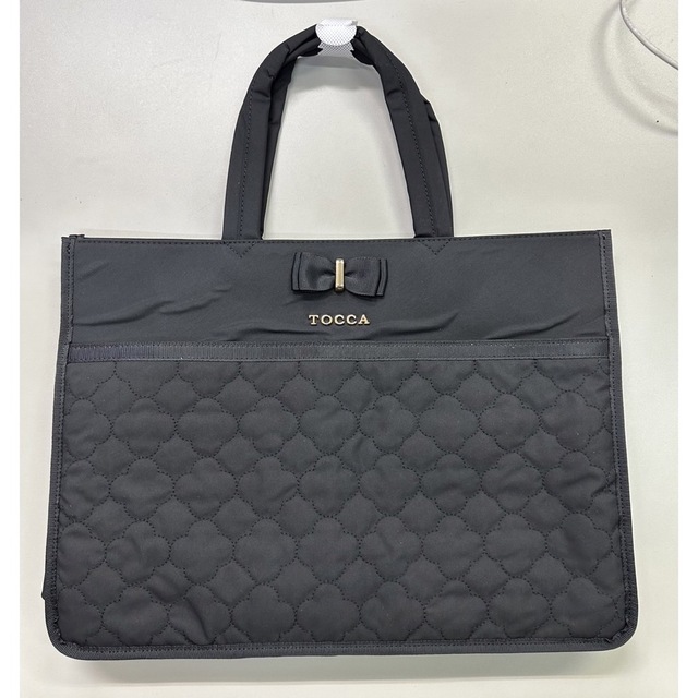 TOCCA(トッカ)のTOCCA トッカ トートバッグ新品未使用 シワあり 黒とピンクの2つセット レディースのバッグ(トートバッグ)の商品写真