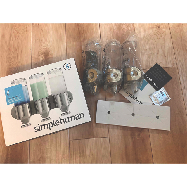 simplehuman ウォールマウントポンプ　トリプル日用品/生活雑貨