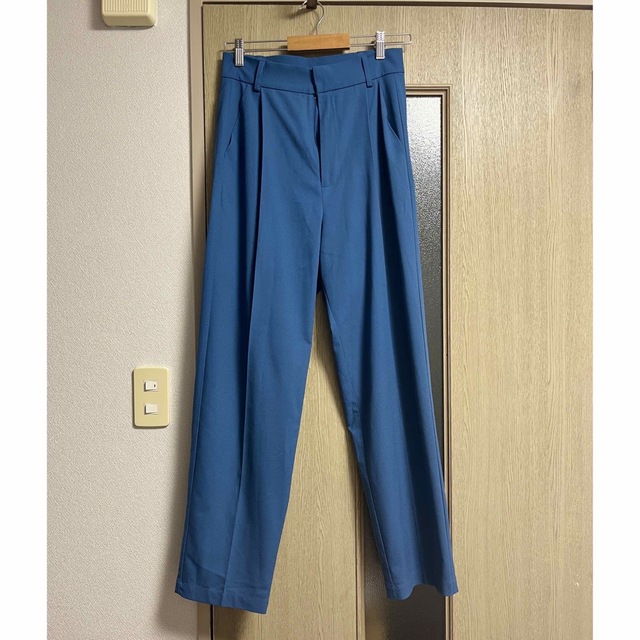 Auntie Rosa(アンティローザ)の【美品】VACANCY SETUP color tapered pants レディースのパンツ(カジュアルパンツ)の商品写真