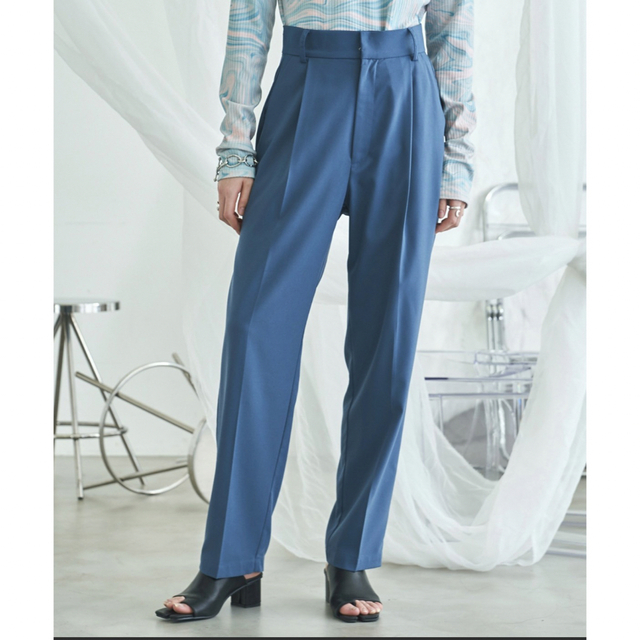 Auntie Rosa(アンティローザ)の【美品】VACANCY SETUP color tapered pants レディースのパンツ(カジュアルパンツ)の商品写真