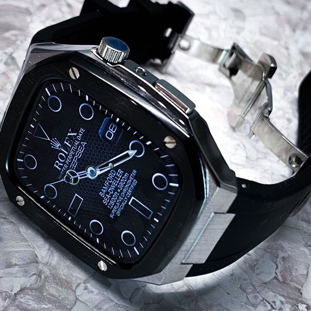 Apple Watch(アップルウォッチ)のNEWモデル　アップルウォッチカスタム　ケース＆バンド一体型　ステンレスカバー メンズの時計(ラバーベルト)の商品写真