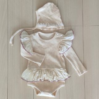 【美品】baby nest リブ　ロンパース　 ボンネット（帽子）66cm(ロンパース)