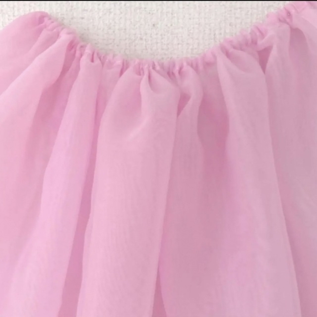 花と花びらの入ったスカート　オーガンジー ハンドメイド　ピンク フラワー