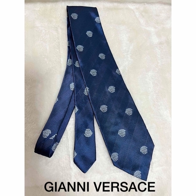 Gianni Versace(ジャンニヴェルサーチ)のジャンニヴェルサーチ GIANNI VERSACEネクタイ メデューサ柄 ブルー メンズのファッション小物(ネクタイ)の商品写真