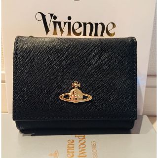 Vivienne Westwood - ヴィヴィアンウエストウッド エナメル 三つ折り