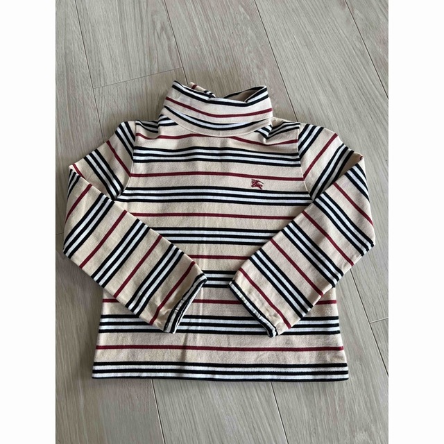 BURBERRY(バーバリー)のバーバリー　ロンT 110 キッズ/ベビー/マタニティのキッズ服女の子用(90cm~)(Tシャツ/カットソー)の商品写真