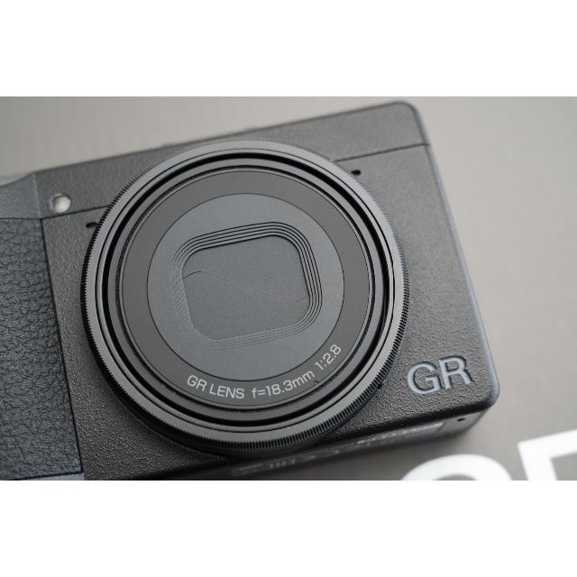 RICOH(リコー)のRICOH GR III リコー GR3 スマホ/家電/カメラのカメラ(コンパクトデジタルカメラ)の商品写真