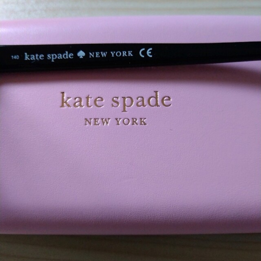 kate spade new york(ケイトスペードニューヨーク)の新品　ケイトスペード　メガネフレーム レディースのファッション小物(サングラス/メガネ)の商品写真