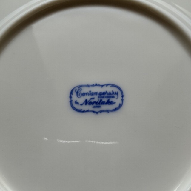 Noritake(ノリタケ)の＊ノリタケ＊ケーキ皿2枚セット インテリア/住まい/日用品のキッチン/食器(食器)の商品写真