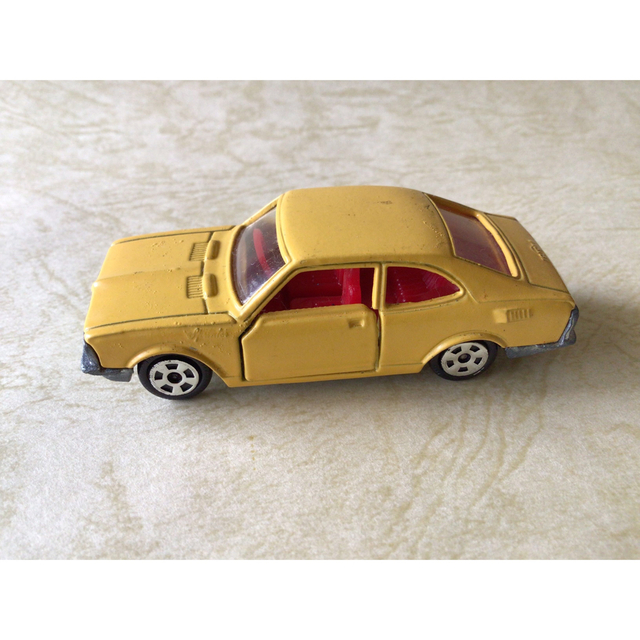 美品　tomica TOYOTA sprinter SL