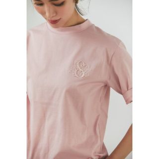 チェスティ(Chesty)のセブンテン　刺繍Tシャツ　ピンク　SEVENTEN(Tシャツ(半袖/袖なし))