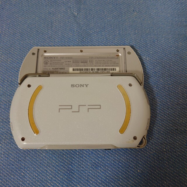PSP go 本体 激レア - 携帯用ゲーム機本体