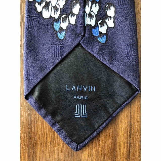 LANVIN(ランバン)の【LANVIN】美品ネクタイ　総柄 メンズのファッション小物(ネクタイ)の商品写真
