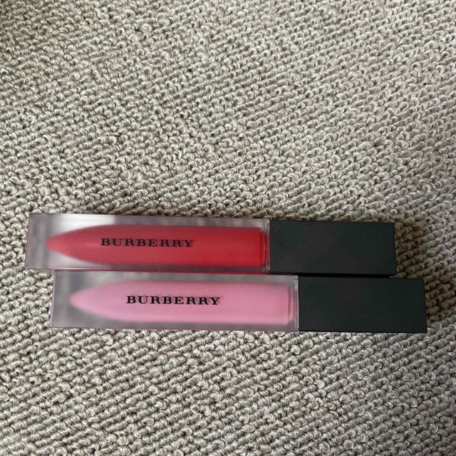 BURBERRY(バーバリー)のバーバリーリキッドリップ2個 コスメ/美容のベースメイク/化粧品(リップグロス)の商品写真