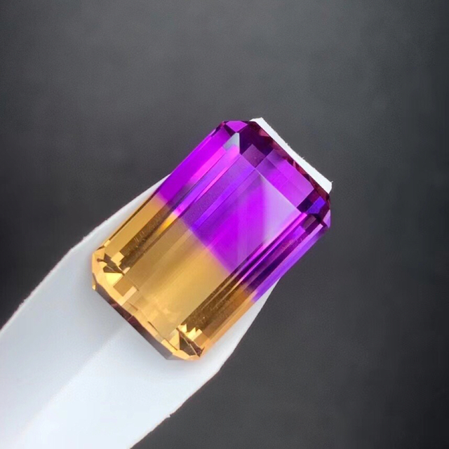 ⭐︎【天然】アメトリン ルース 22.18ct 【タイムセール!】 51.0%OFF