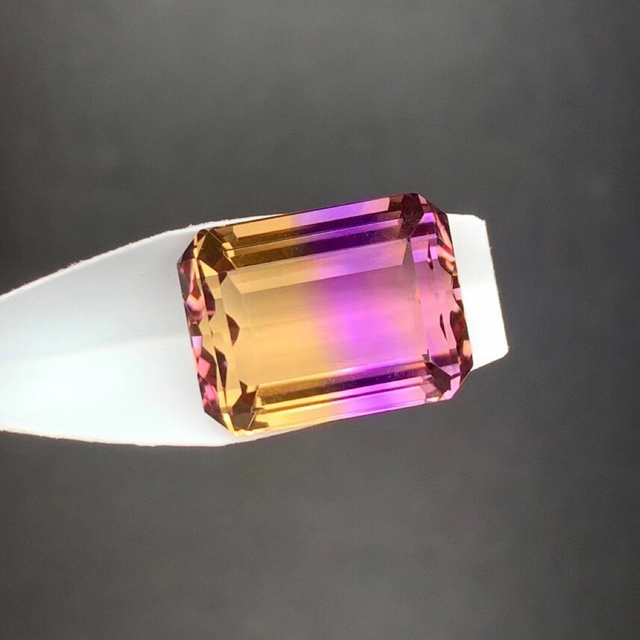 ⭐︎【天然】アメトリン ルース 21.08ct 最大15%OFFクーポン 51.0%OFF ...