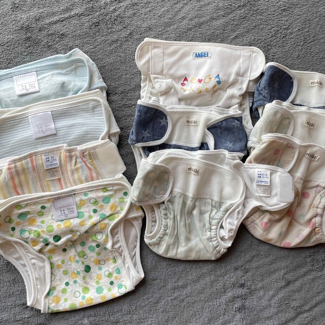 Nishiki Baby(ニシキベビー)の布おむつカバー(未使用布おむつ4枚おつけします) キッズ/ベビー/マタニティのおむつ/トイレ用品(ベビーおむつカバー)の商品写真