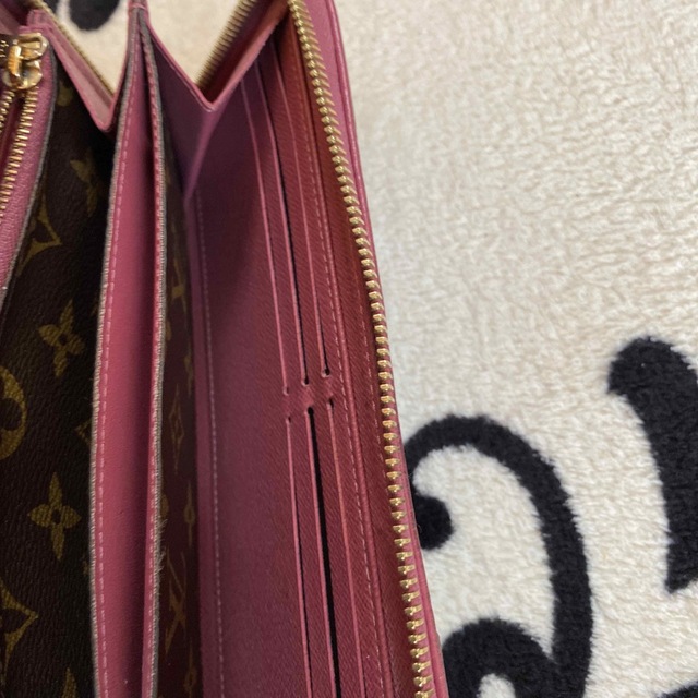 LOUIS VUITTON(ルイヴィトン)のルイヴィトン ジッピーウォレット レティーロ 長財布 レディースのファッション小物(財布)の商品写真