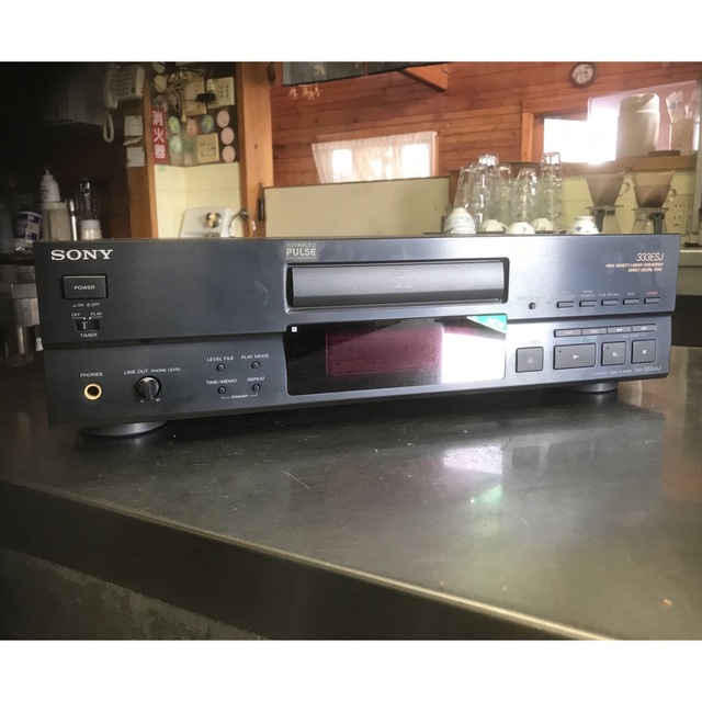 ソニー　CDプレーヤーCDP-333ESJオーディオ機器