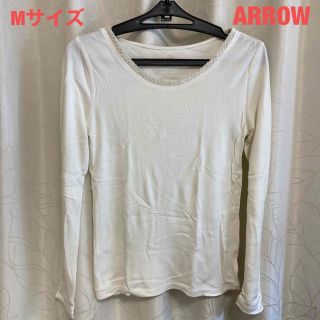 アロー(ARROW)のアロー　襟パール　長袖トップス(カットソー(長袖/七分))