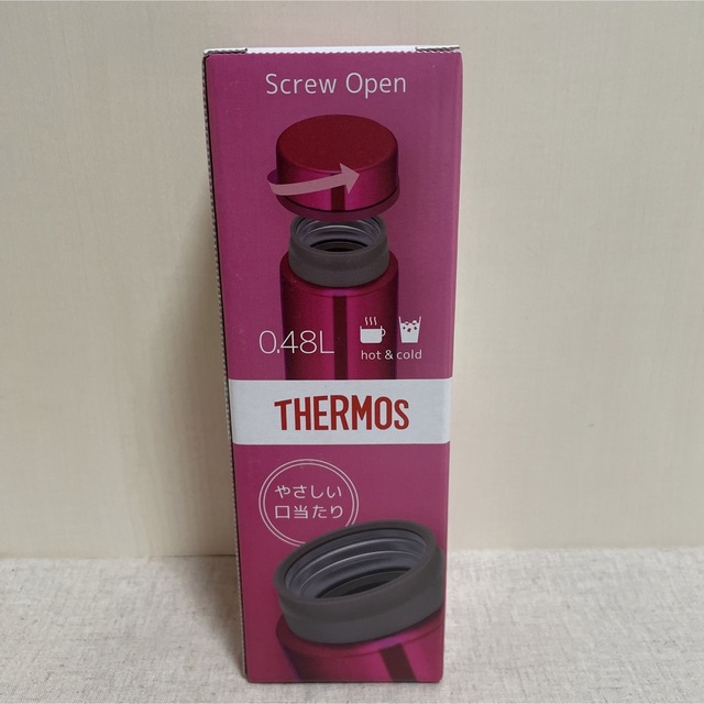 THERMOS(サーモス)の【新品未開封】サーモス　水筒　ストロベリーレッド　0.48L 保冷　保温　ピンク インテリア/住まい/日用品のキッチン/食器(弁当用品)の商品写真