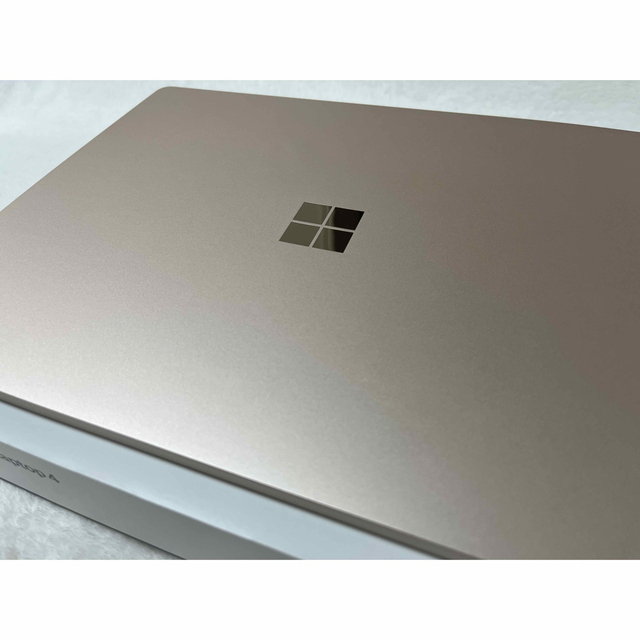 Surface Laptop 4 サンドストーン 13.5型