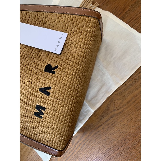 Marni(マルニ)のマルニ 新品 バーラップ バーチカルショッピングバッグ ロープハンドル Sサイズ レディースのバッグ(トートバッグ)の商品写真