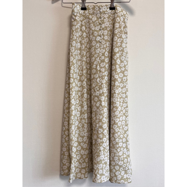 LOWRYS FARM(ローリーズファーム)のLOWRYS FARM グリーン💚花柄ロングスカート レディースのスカート(ロングスカート)の商品写真