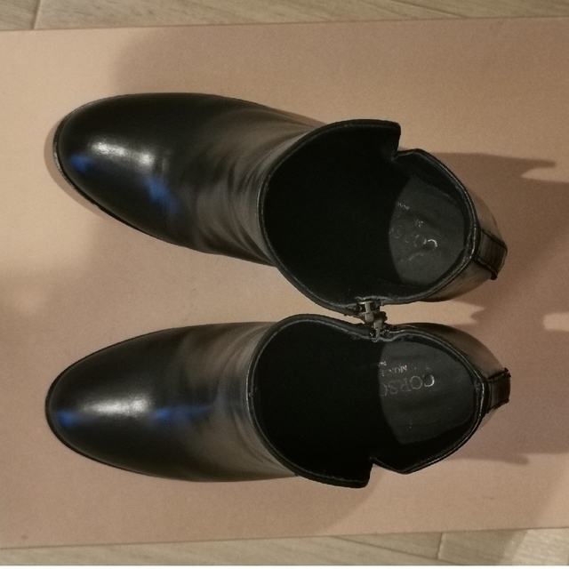 CORSO ROMA 9(コルソローマ)のCORSO ROMA,9 　黒ショートブーツ レディースの靴/シューズ(ブーティ)の商品写真