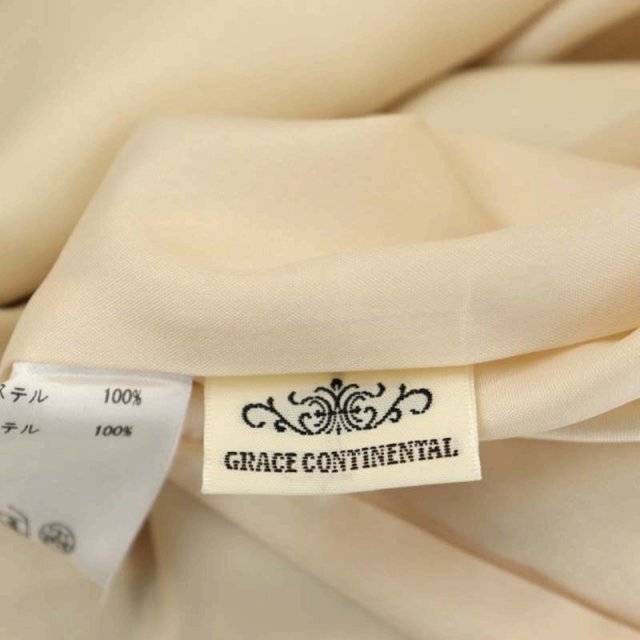 GRACE CONTINENTAL(グレースコンチネンタル)のグレースコンチネンタル 花柄半袖ワンピース 膝丈 34 アイボリー マルチカラー レディースのワンピース(ひざ丈ワンピース)の商品写真