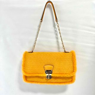 トッズ(TOD'S)の美品✴︎TOD'S トッズ スエード　ショルダーバッグ　イエロー(ショルダーバッグ)