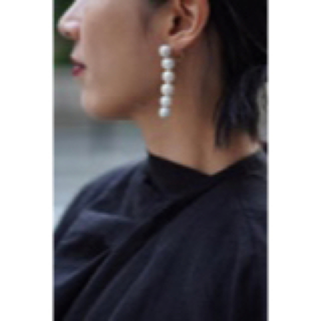 SOLOV SIDE BY SIDE PEARL PIERCE 6連ピアス完売 レディースのアクセサリー(ピアス)の商品写真