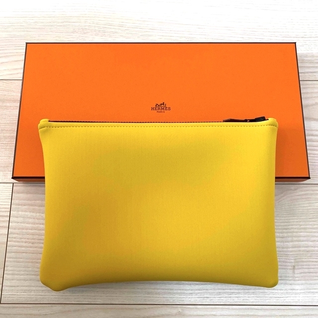 HERMES エルメス 新品 ポーチMM????クラッチバッグ????ビーチ