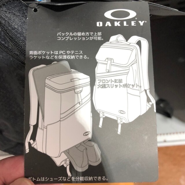 Oakley(オークリー)のオークリー OAKLEY ESSENTIAL BOX PACK L リュック スポーツ/アウトドアのアウトドア(登山用品)の商品写真