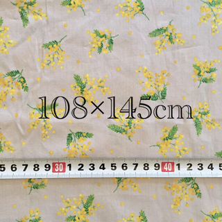 cosmo textile の生地 ミモザ柄 (108×145cm)(生地/糸)