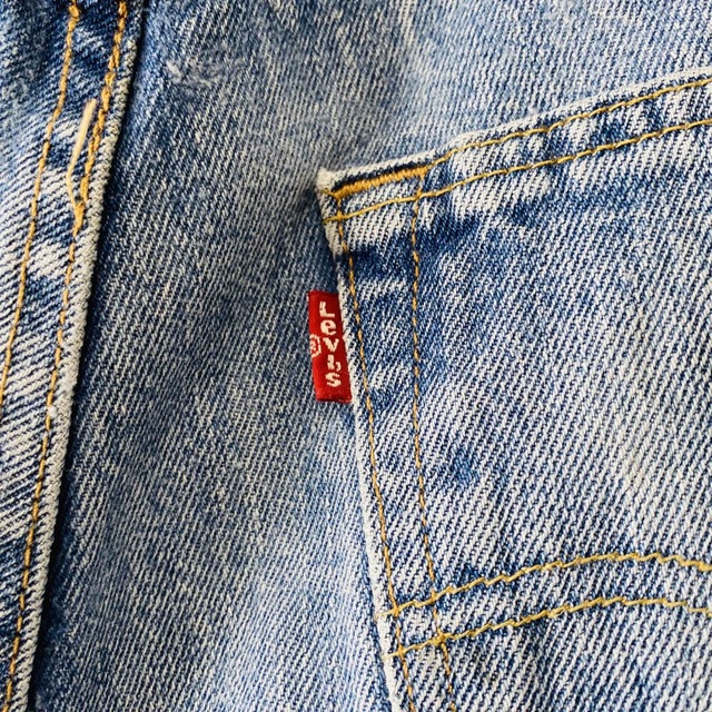 Levi's(リーバイス)の一点物　90年代ビンテージ　リーバイス　501 ブルーデニムパンツ メンズのパンツ(デニム/ジーンズ)の商品写真