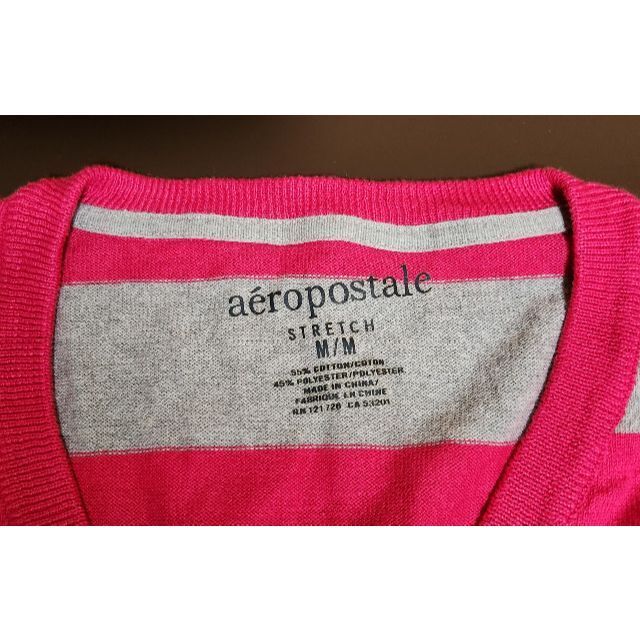 AEROPOSTALE(エアロポステール)の【美品】エアロポステール　Vネックセーター　ボーダー　ピンク　M レディースのトップス(ニット/セーター)の商品写真