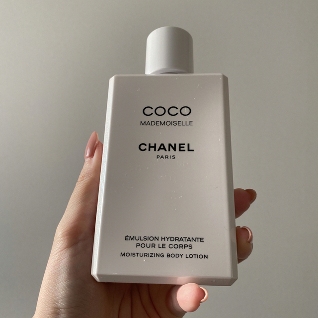 CHANEL - CHANEL ココマドモアゼル ボディローションの通販 by r's ...