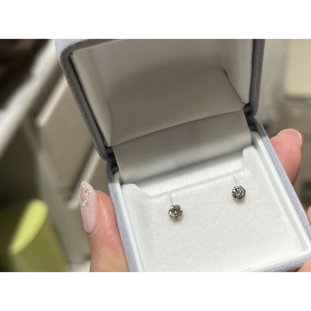 Pt900 0.2ct×0.2ct 計0.4ct ダイヤ ピアス 鑑別書付き-